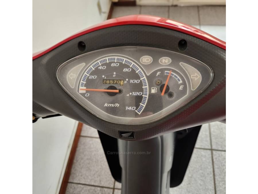 HONDA - BIZ 125 - 2006/2006 - Vermelha - R$ 8.000,00