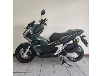 HONDA - ADV 150 - 2024/2024 - Verde - R$ 24.900,00