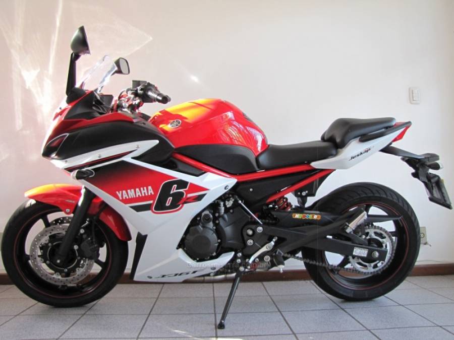 YAMAHA - XJ6 F - 2015/2016 - Vermelha - R$ 42.500,00