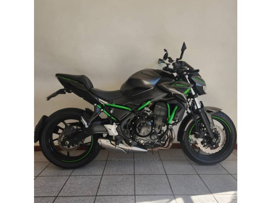 KAWASAKI - Z650 - 2023/2024 - Preta - R$ 42.000,00