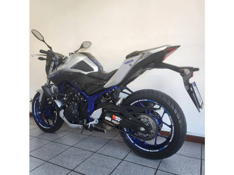 YAMAHA - MT - 2016/2017 - Prata - R$ 22.000,00