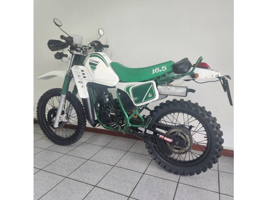 AGRALE - SXT 27.5 - 1987/1987 - Verde - R$ 9.500,00