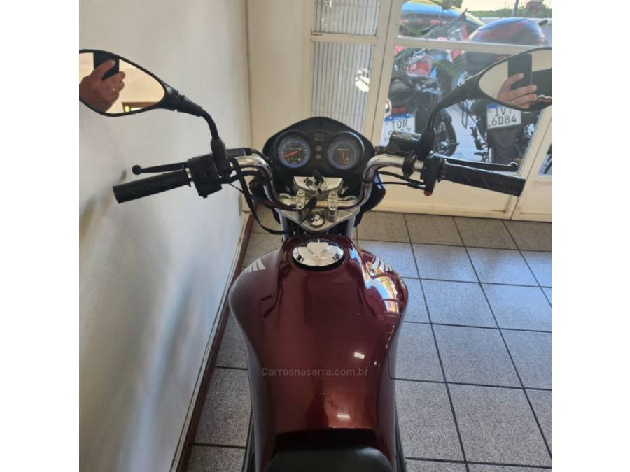 HONDA - CG 150 - 2011/2012 - Vermelha - R$ 12.500,00