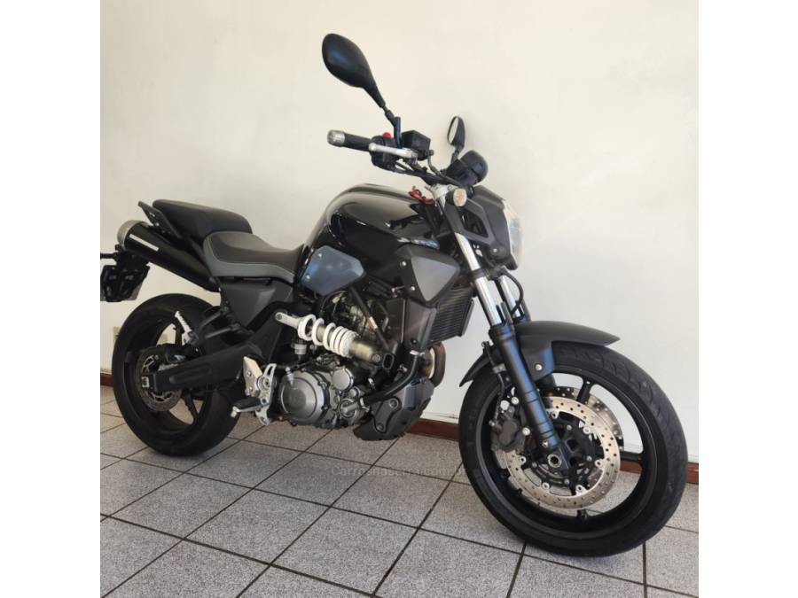 YAMAHA - MT - 2008/2008 - Preta - R$ 26.900,00