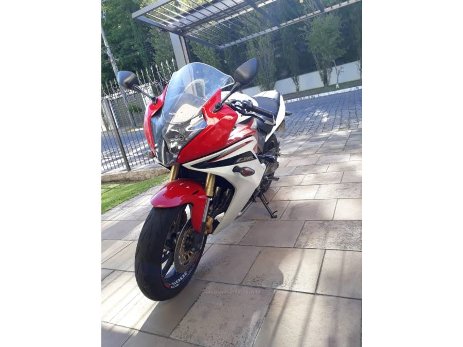 HONDA - CB 600F - 2013/2013 - Vermelha - R$ 39.900,00
