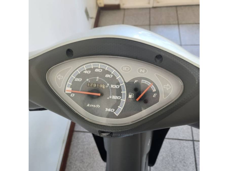 HONDA - BIZ 125 - 2007/2007 - Prata - R$ 8.990,00