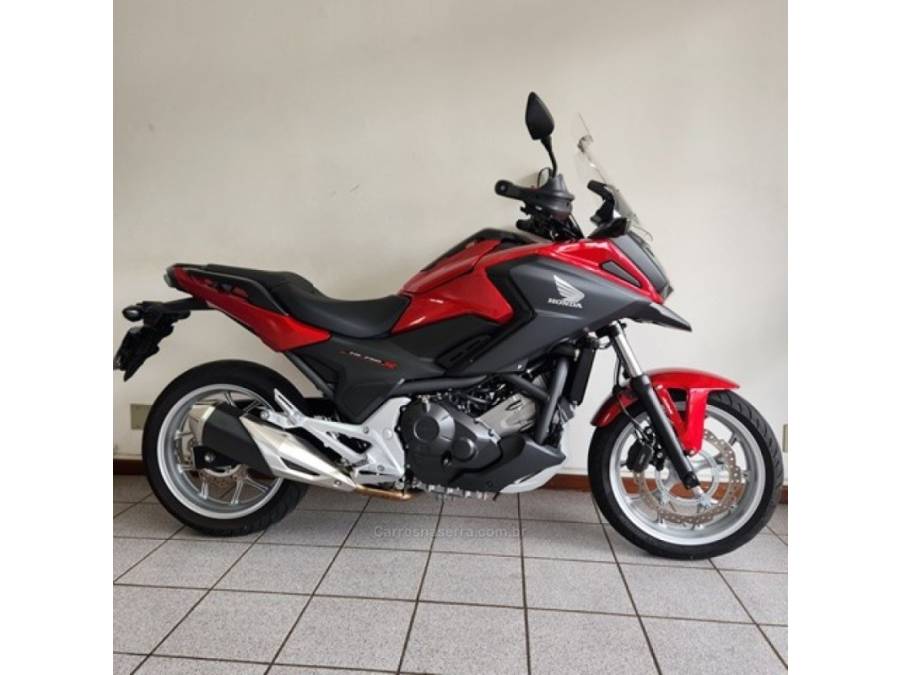 HONDA - NC 750X - 2021/2021 - Vermelha - R$ 45.500,00