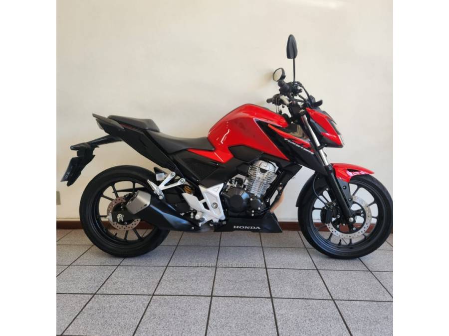 HONDA - CB 300F TWISTER - 2023/2024 - Vermelha - R$ 25.900,00