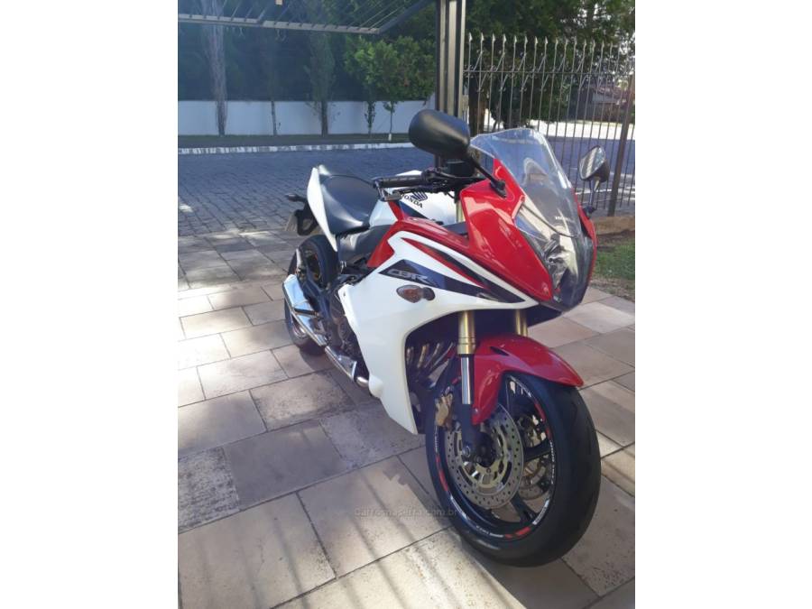 HONDA - CB 600F - 2013/2013 - Vermelha - R$ 39.900,00