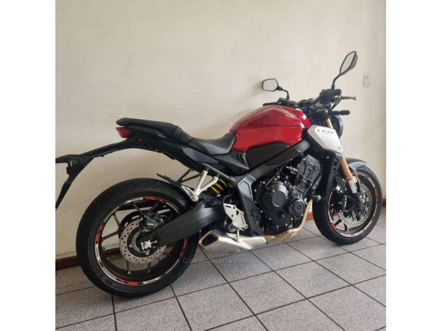 HONDA - CB 650R - 2020/2020 - Vermelha - R$ 49.900,00